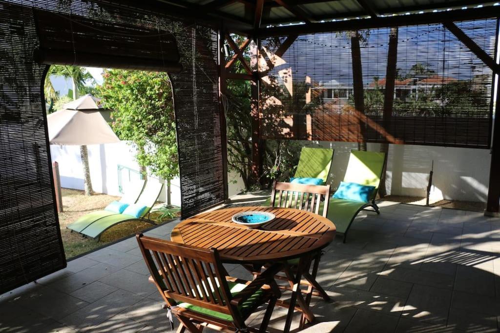 Villa Des Frangipanes La Gaulette Kültér fotó